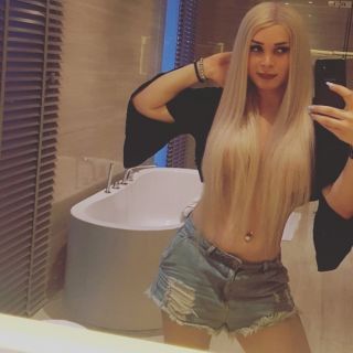 Sımsıcak hazzlar yaşatan travesti Anna
