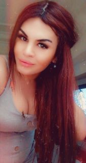 Yağlı masaj yapan travesti escort